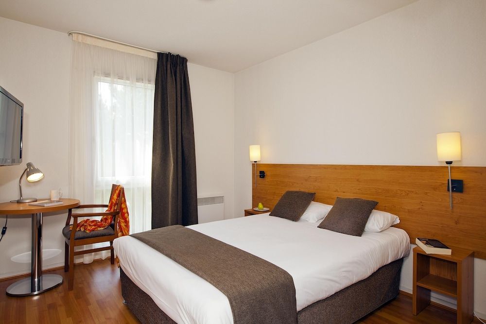 Sejours & Affaires Nantes La Beaujoire 1