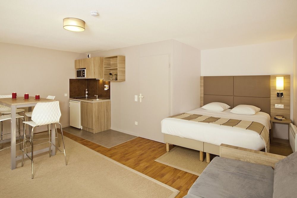 Sejours & Affaires Strasbourg Kleber 1