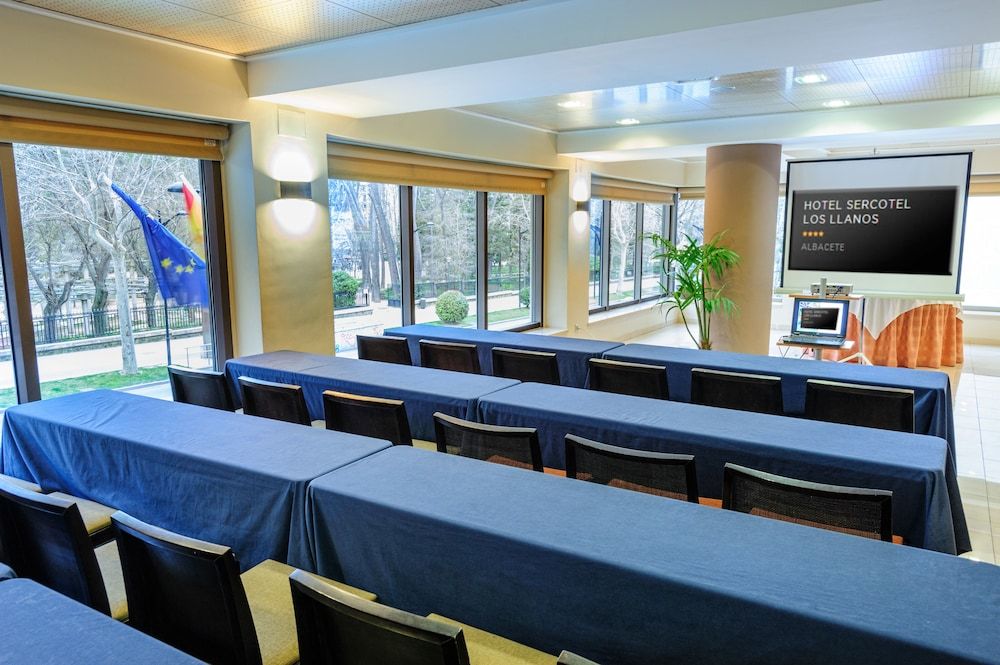 Sercotel Los Llanos 2