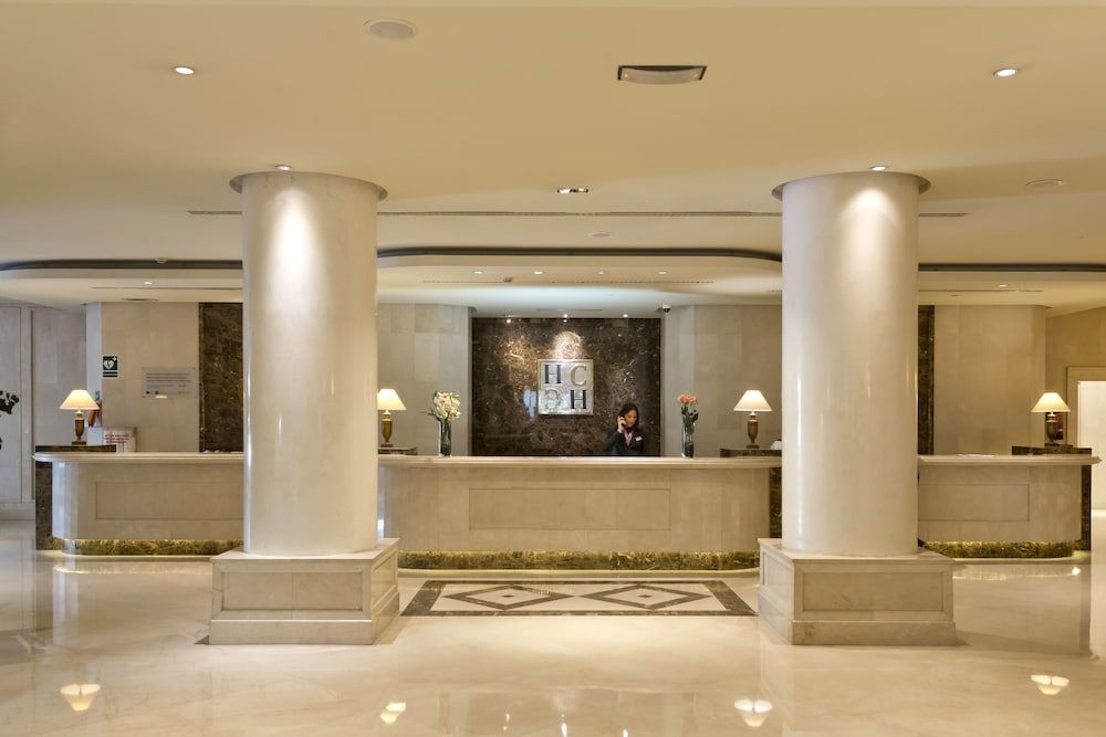 Sevilla Center 3 Sevilla Center 3