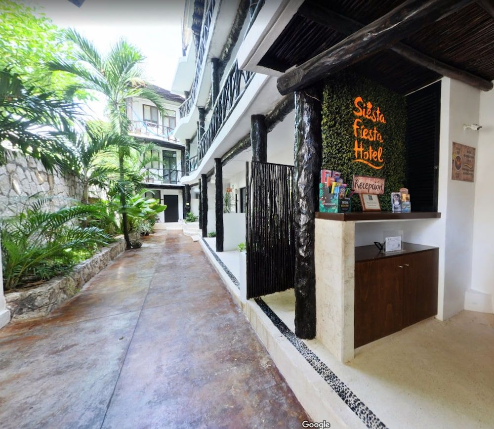 Siesta Fiesta Hotel 2