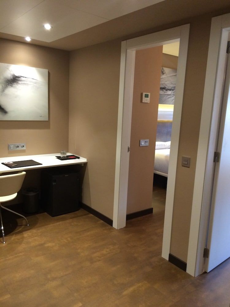 Silken Monumental Naranco 3 Silken Monumental Naranco 3