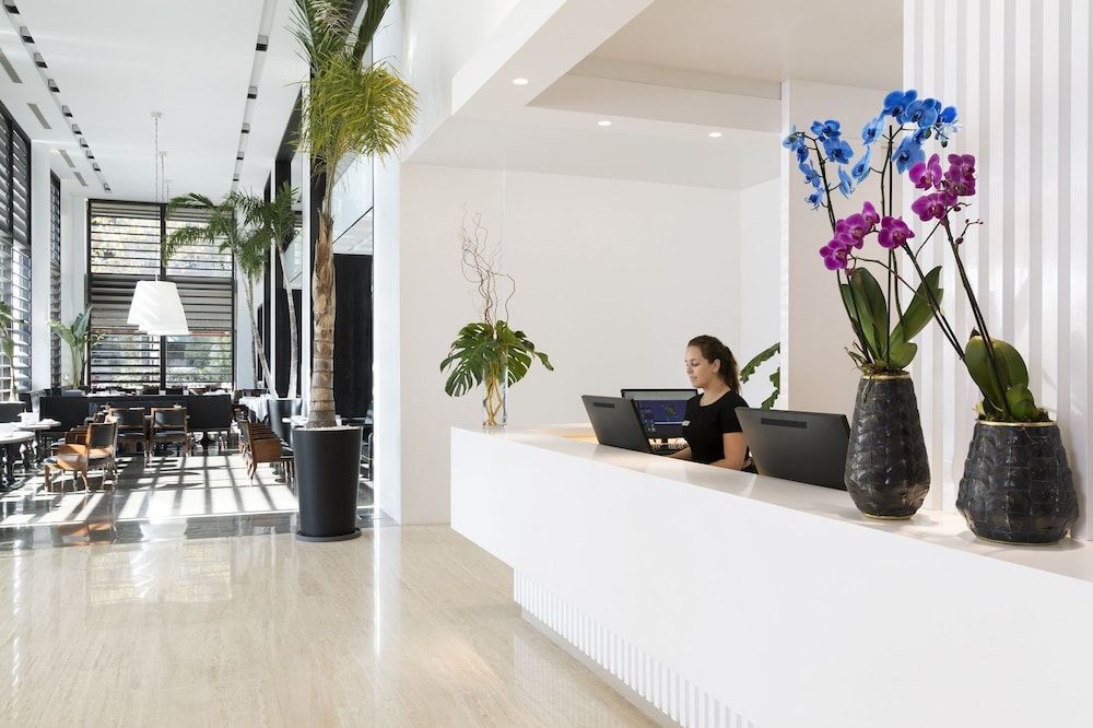 Hotel Puerta América 2