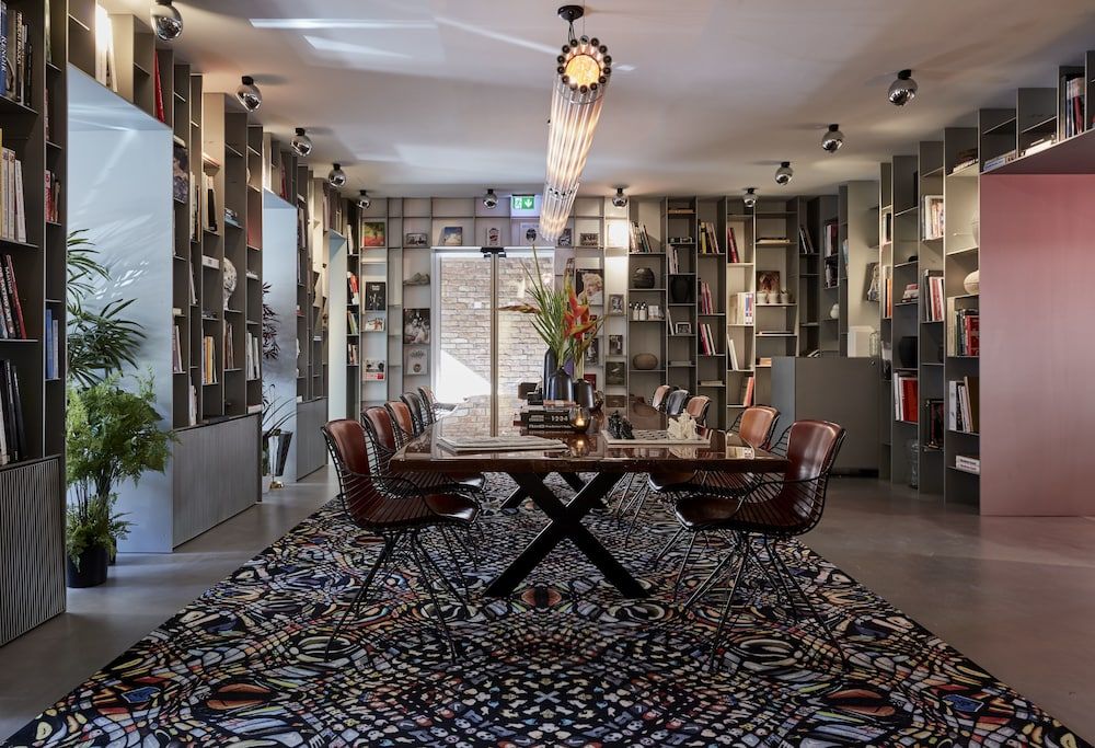 Sir Savigny Berlin 2 Sir Savigny Berlin 2