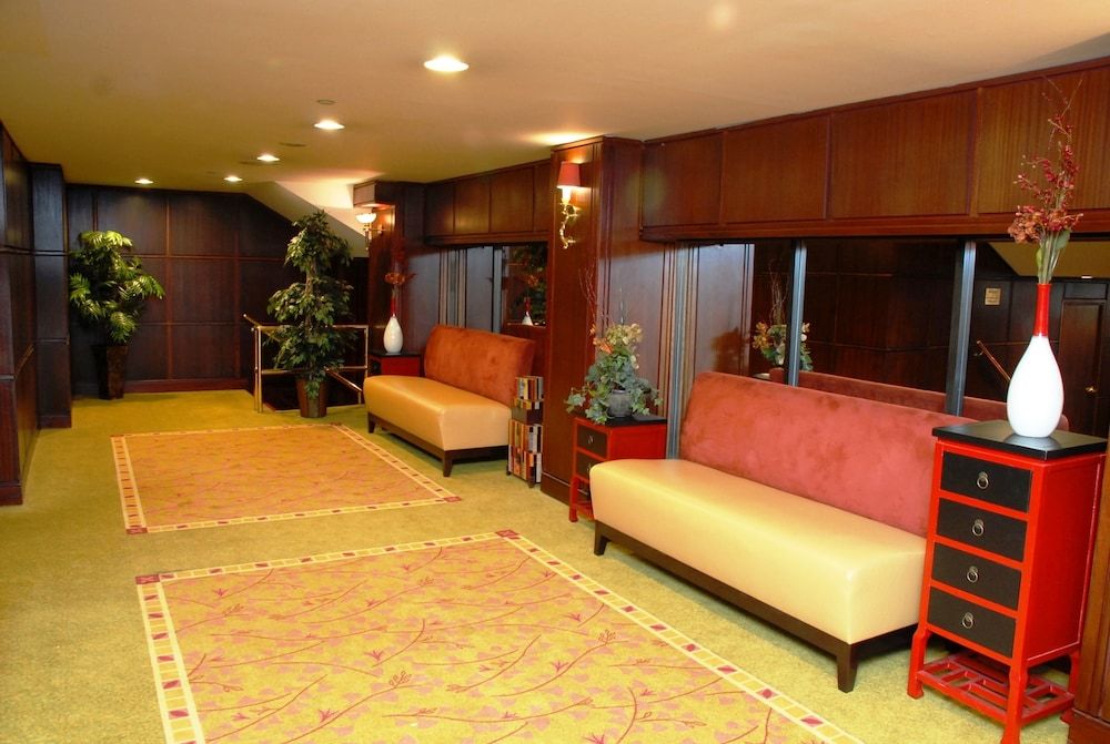 Skyline Hotel 3 Skyline Hotel 3