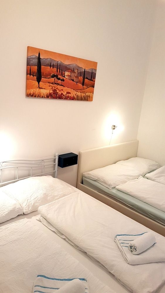 Sobieski Apartments St. Stephen Cathedral 3 Sobieski Apartments St. Stephen Cathedral 3