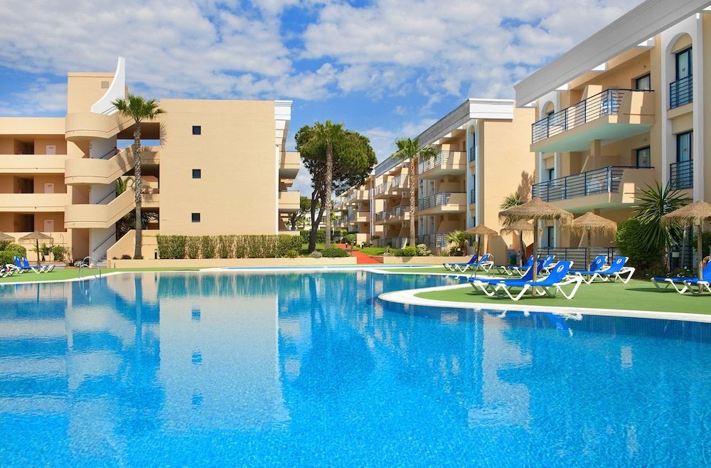 Sol Sancti Petri Aparthotel 1
