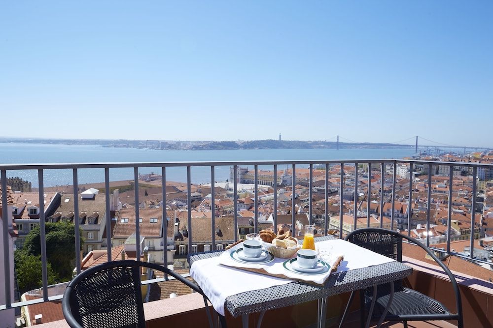 Solar dos Mouros 1 Solar dos Mouros 1