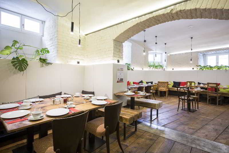 Sophieâ´S Hostel 1