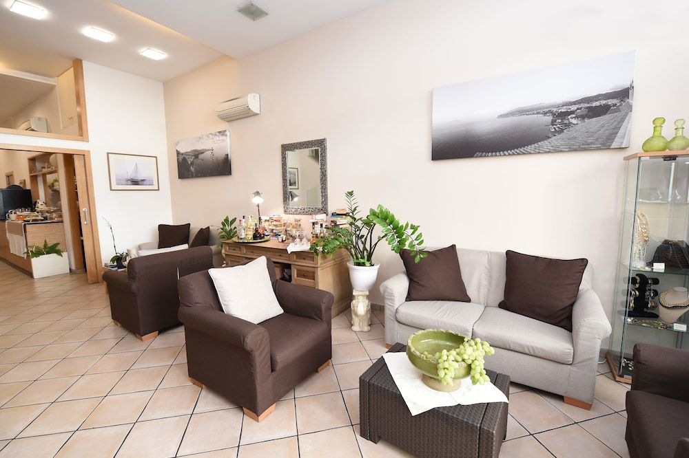 Hotel Sorrento City 3