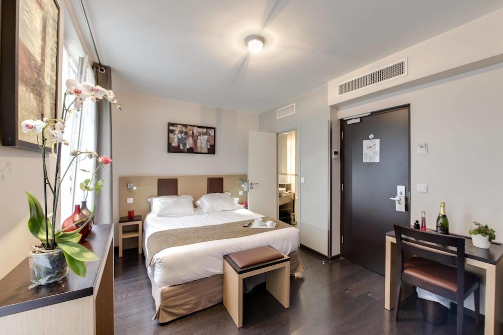 Source Hotel 1 Source Hotel 1