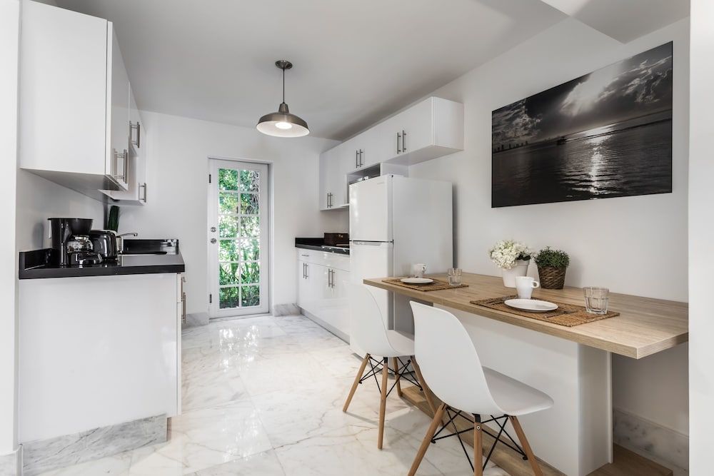 South Beach Suites on Alton 1