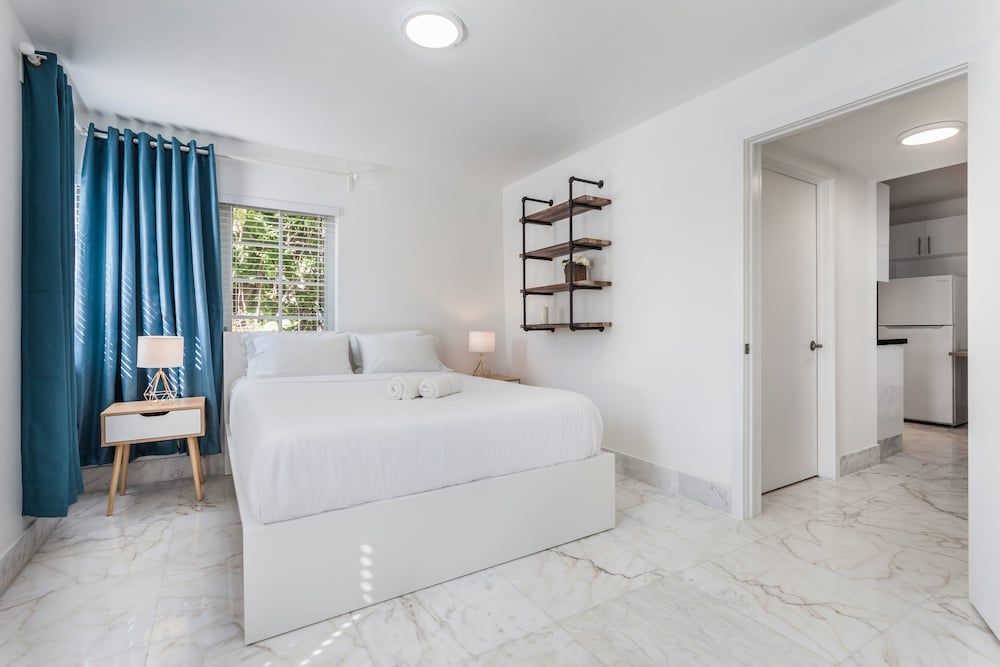 South Beach Suites on Alton 3