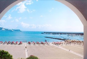 Sporting Baia Hotel 4 estrellas en Giardini Naxos