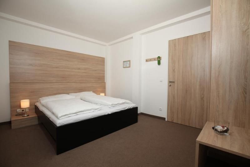 Springer Schlößl 1 Springer Schlößl 1