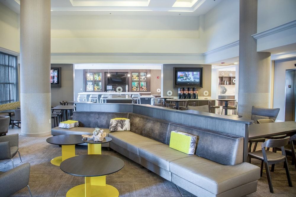 SpringHill Suites by Marriott Miami Airport South 2 SpringHill Suites by Marriott Miami Airport South 2