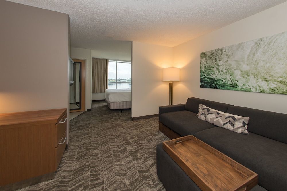 SpringHill Suites by Marriott Miami Airport South 3 SpringHill Suites by Marriott Miami Airport South 3