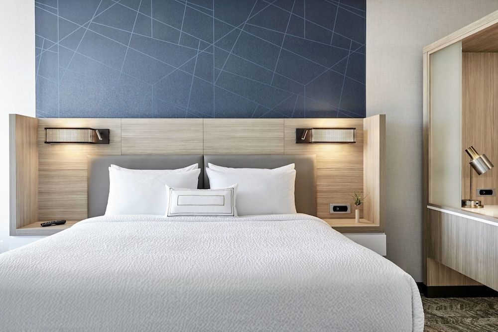 Springhill Suites New York Manhattan/Times Square South 2