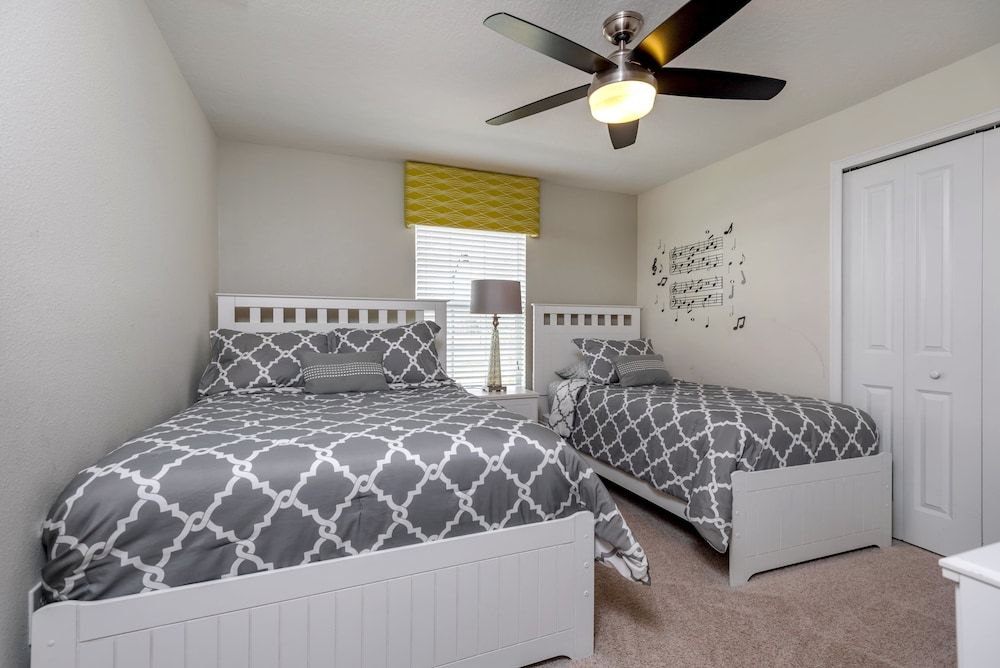 Storey Lake - 3084 Juliet Drive 3 Storey Lake - 3084 Juliet Drive 3