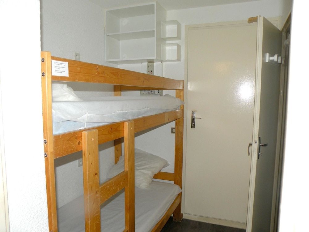 Studio in Les Deux Alpes, With Wonderful Mountain View and Furnished Garden 2 Studio in Les Deux Alpes, With Wonderful Mountain View and Furnished Garden 2