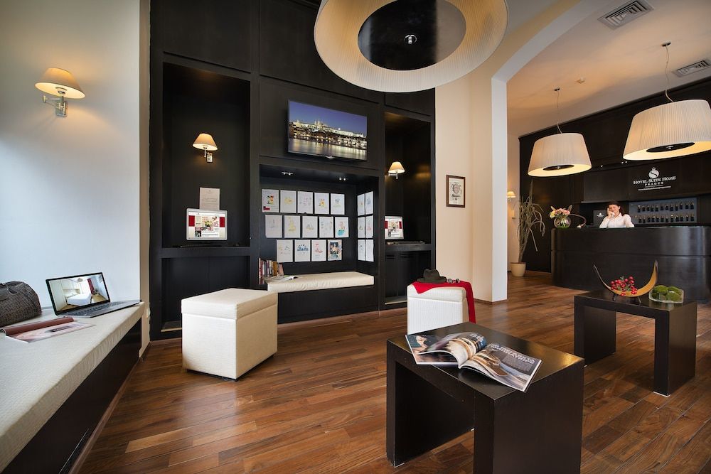 Suite Home Prague 1