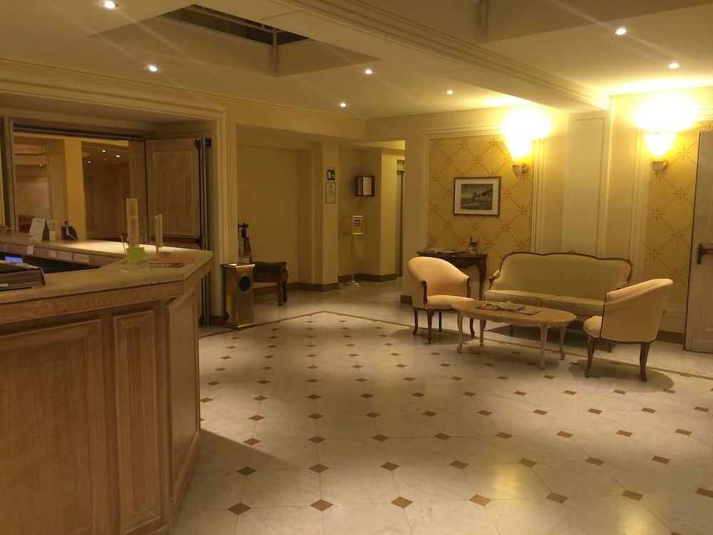 Suite Hotel Nettuno 2