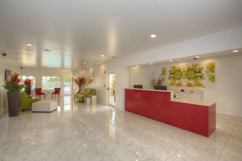 SUNSOL International Drive 3