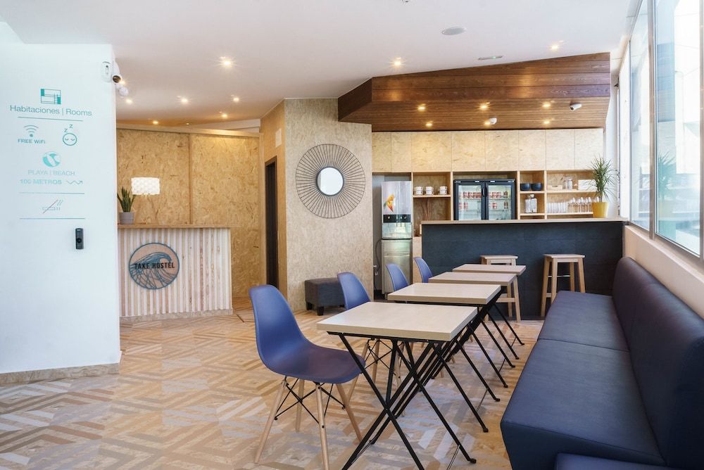 TAKE Hostel Conil 3