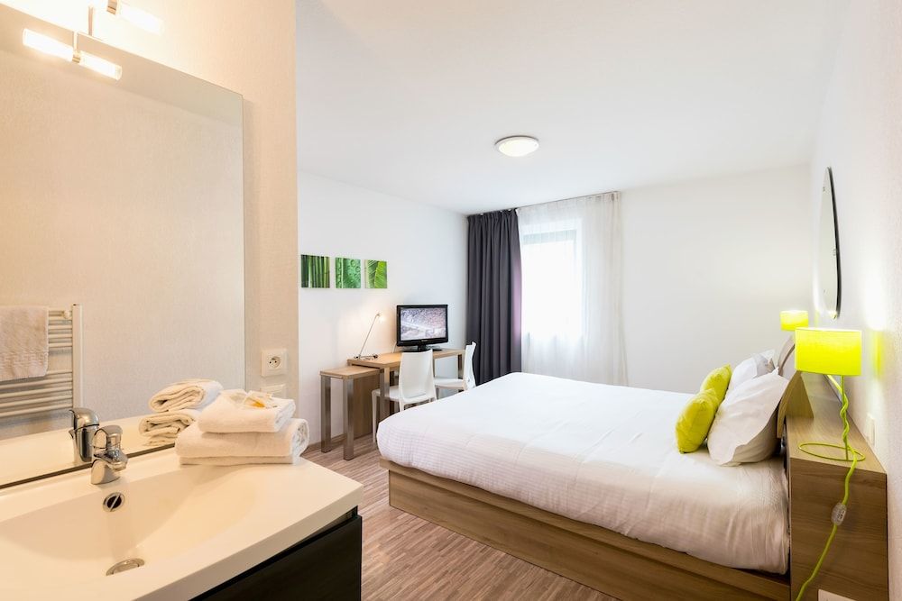 Teneo Apparthotel Bordeaux Merignac Aeroport 2