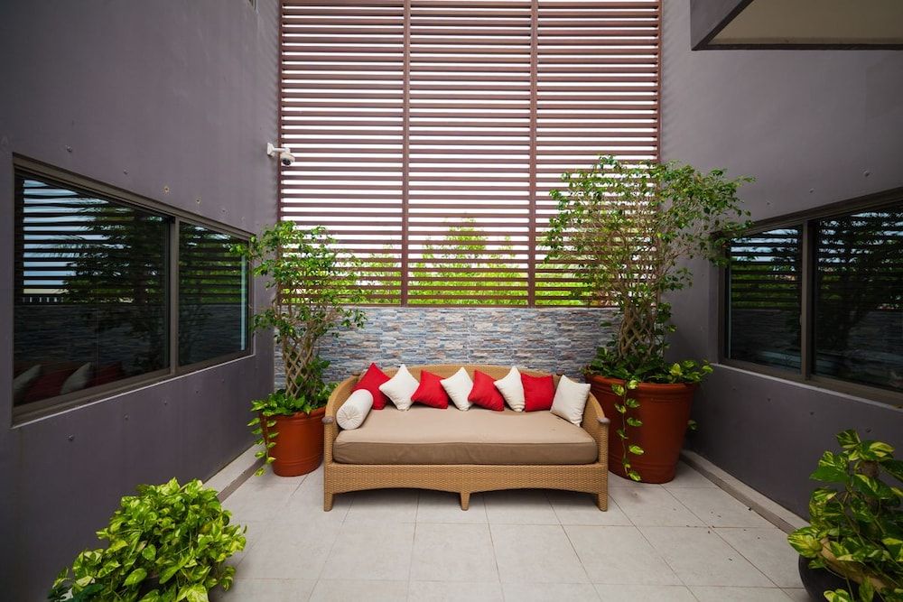 The 5th Avenue Hotel 2