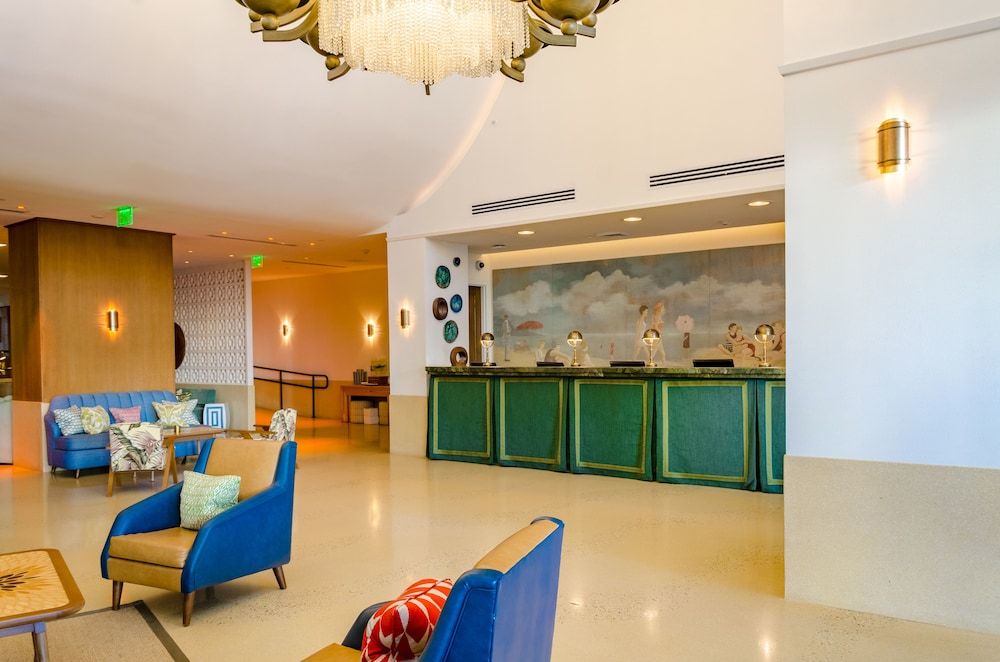 The Confidante - in the Unbound Collection by Hyatt 1