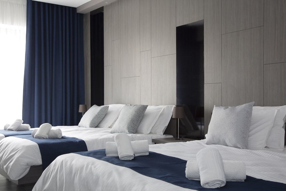 The District Hotel 3