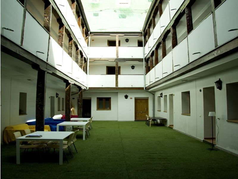 The Living Roof Hostel Madrid 1