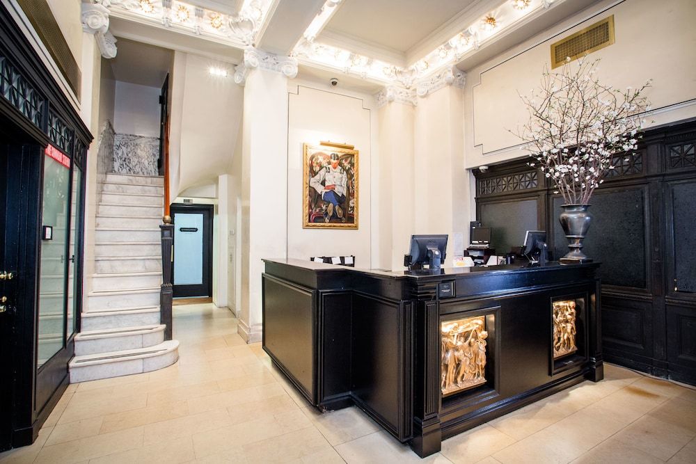 The Mansfield Hotel 3