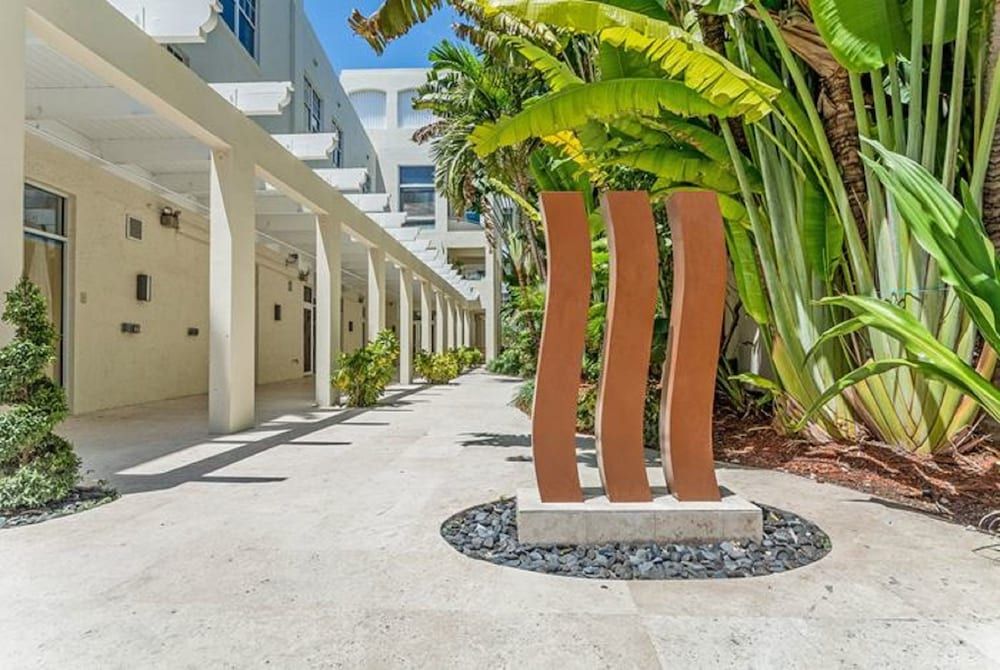 The Mercury All-Suites Hotel 1