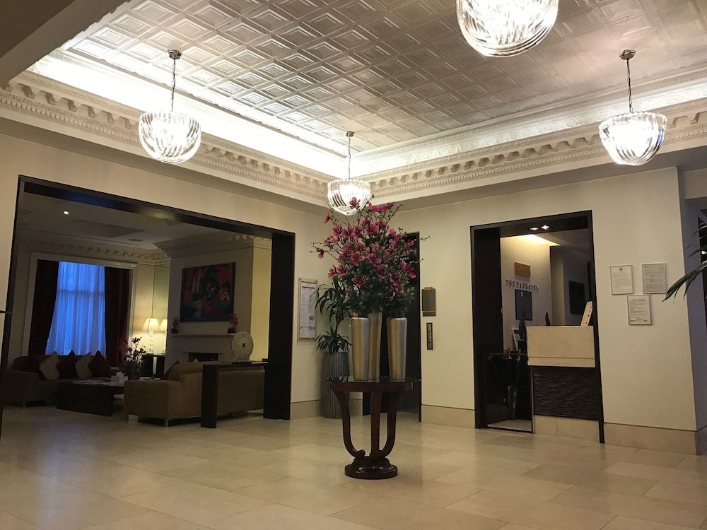 The Park City Grand Plaza Kensington 3