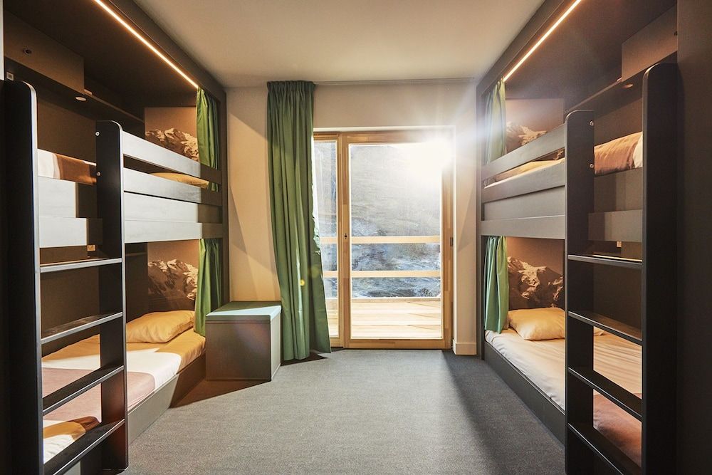 The People Hostel -  Les 2 Alpes 3