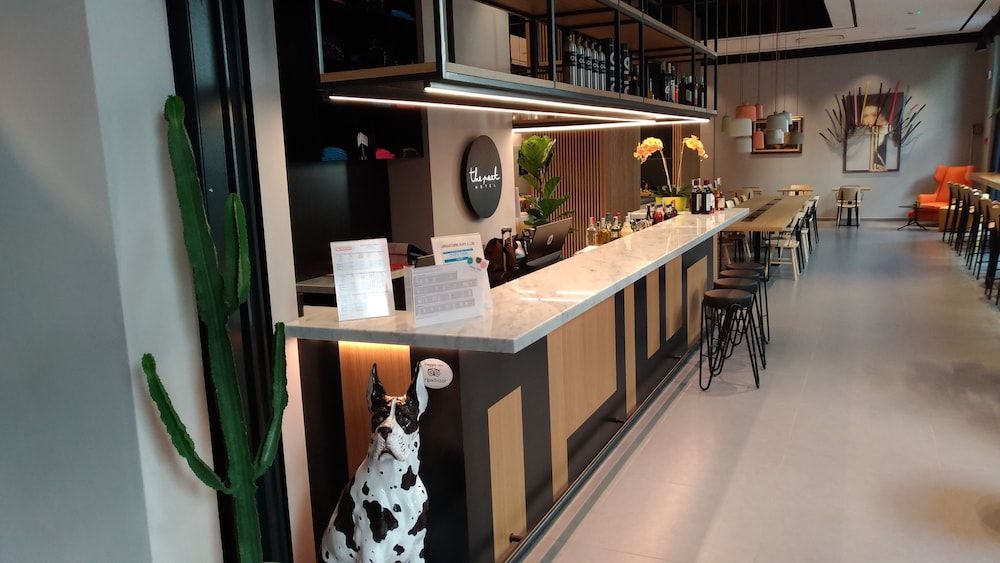 The Poet Hotel 3 The Poet Hotel 3