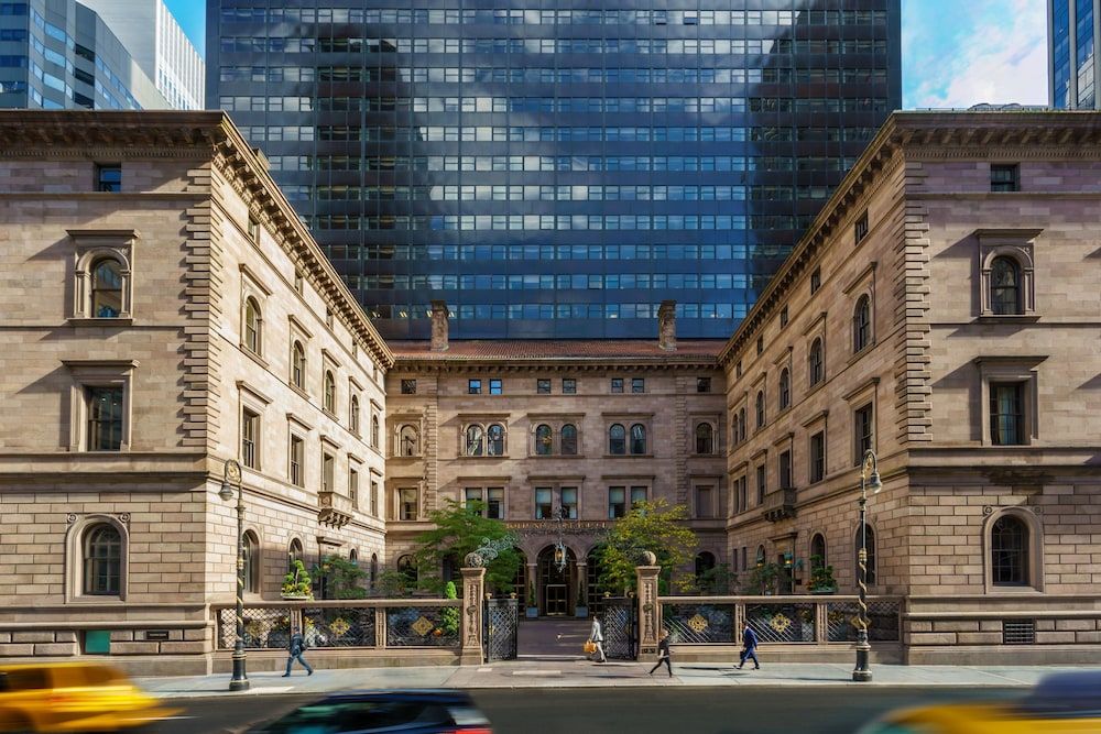 The Towers at Lotte New York Palace 1