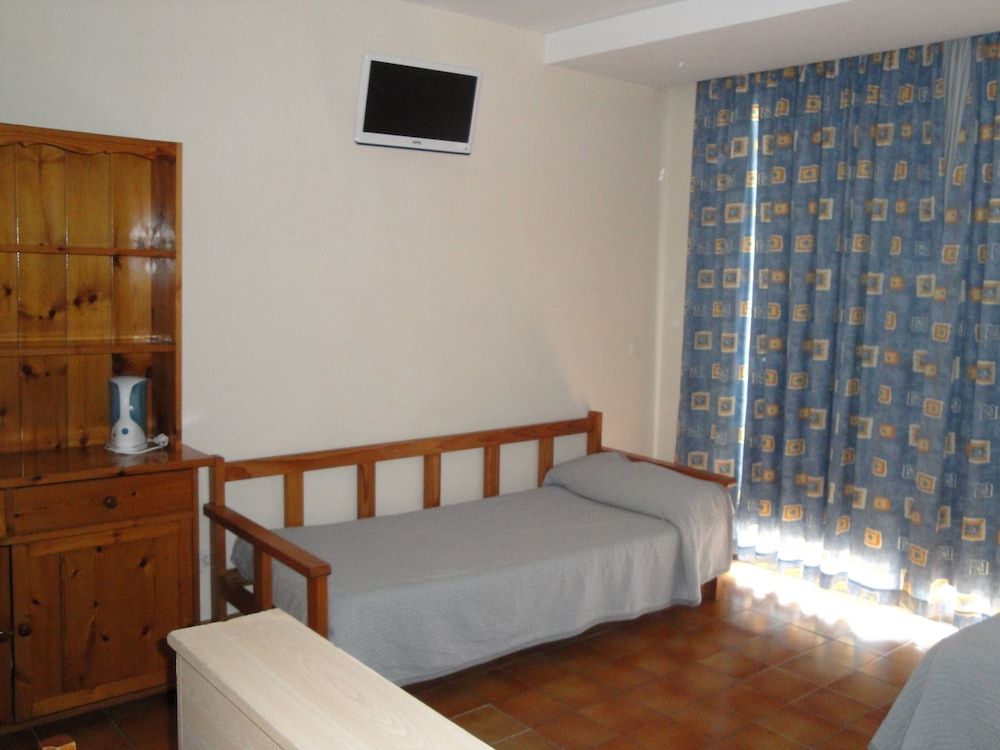 The White Apartments by Ibiza Feeling 3