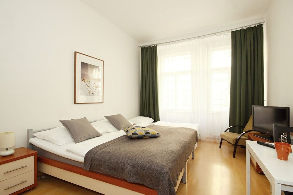 Theatre Residence 1 Theatre Residence 1