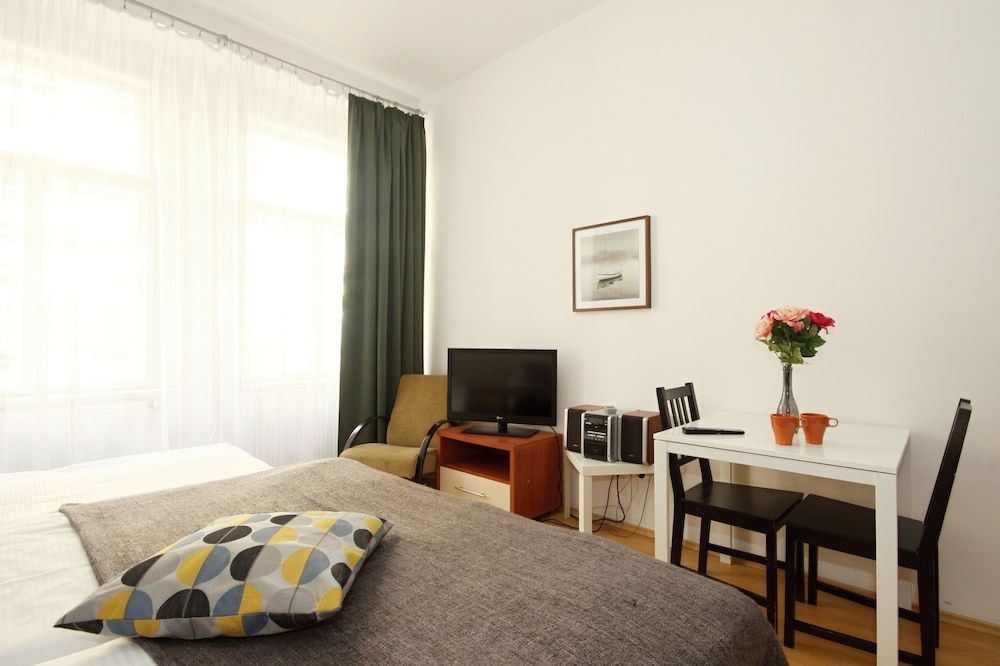 Theatre Residence 3 Theatre Residence 3