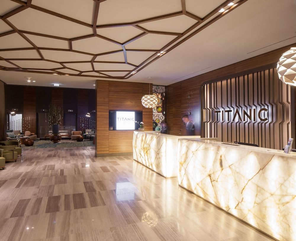 TITANIC Chaussee Berlin 2