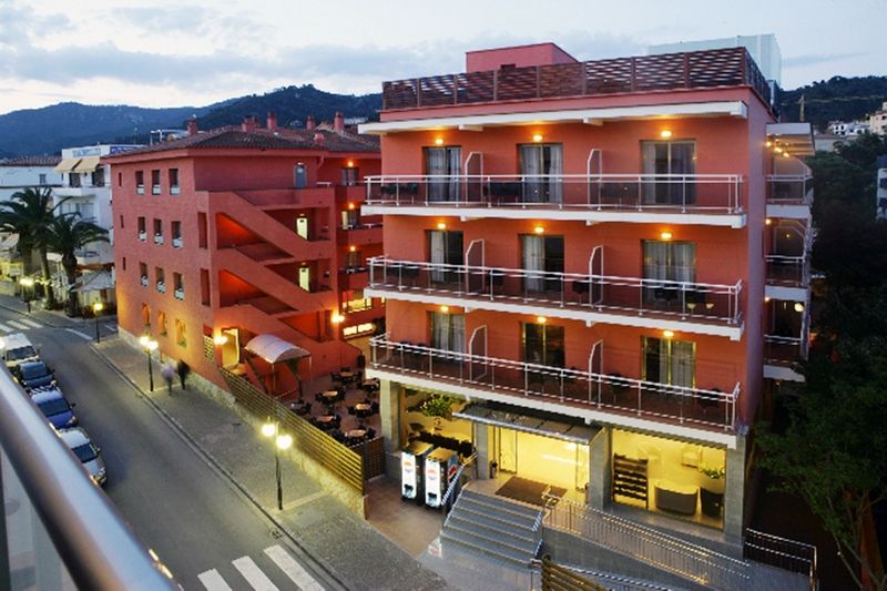 Tossa Beach - Center 1 Tossa Beach - Center 1