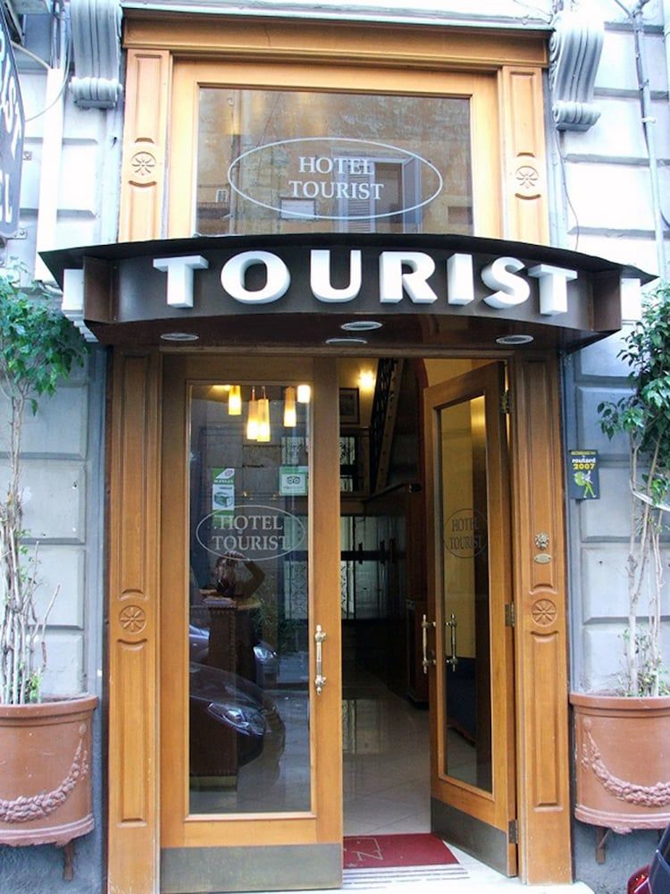 Hotel Tourist 1