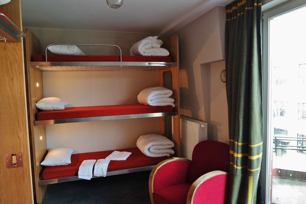Train Hostel 3