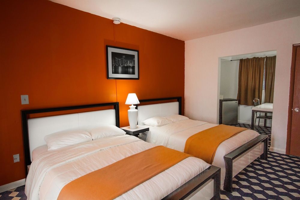 Travelodge by Wyndham Miami Biscayne Bay 3