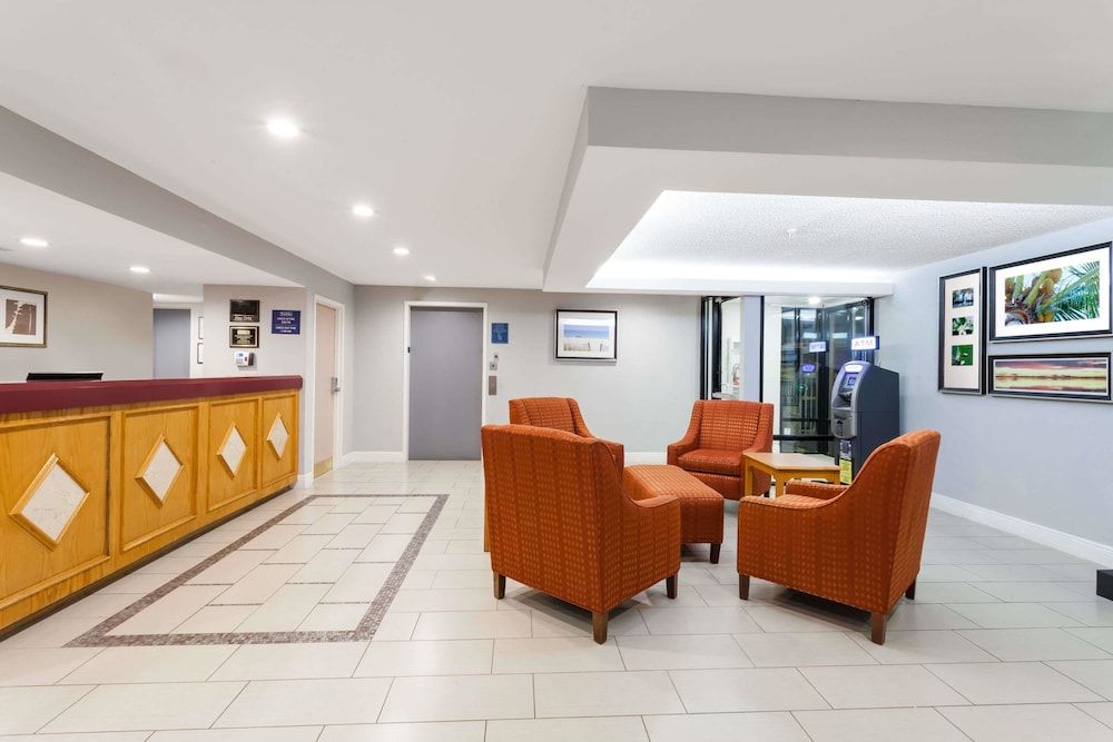 Travelodge by Wyndham Orlando Near Florida Mall 3