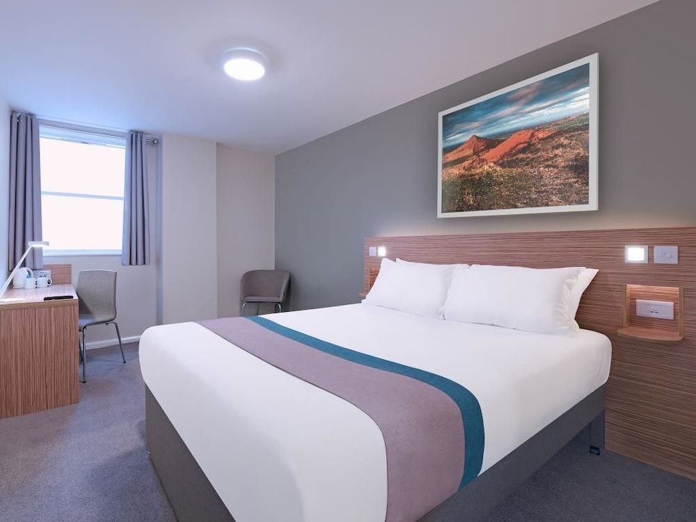 Travelodge London Central Waterloo 3