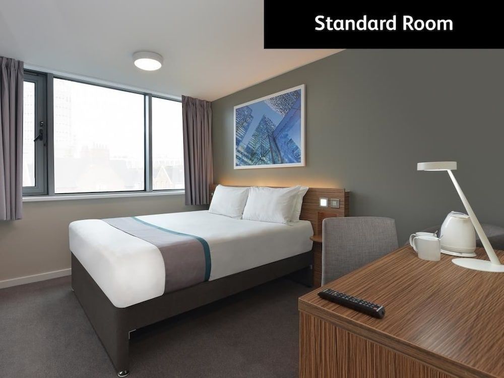 Travelodge London Central Waterloo 1